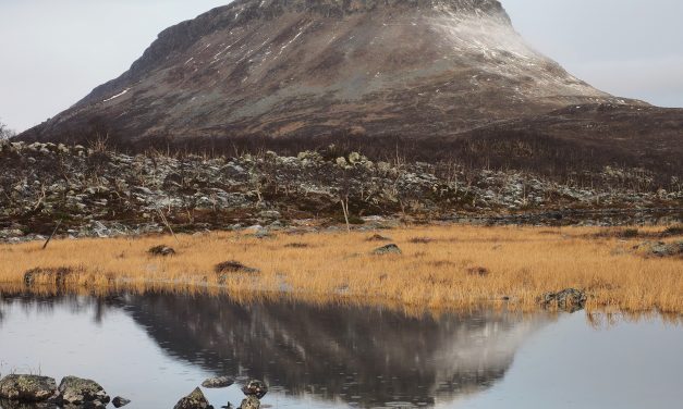 Et siste speilbilde før frosten tar oss