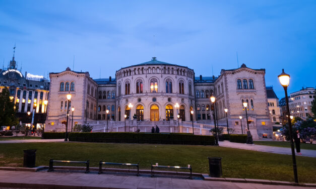 Stortinget ber om unnskyldning